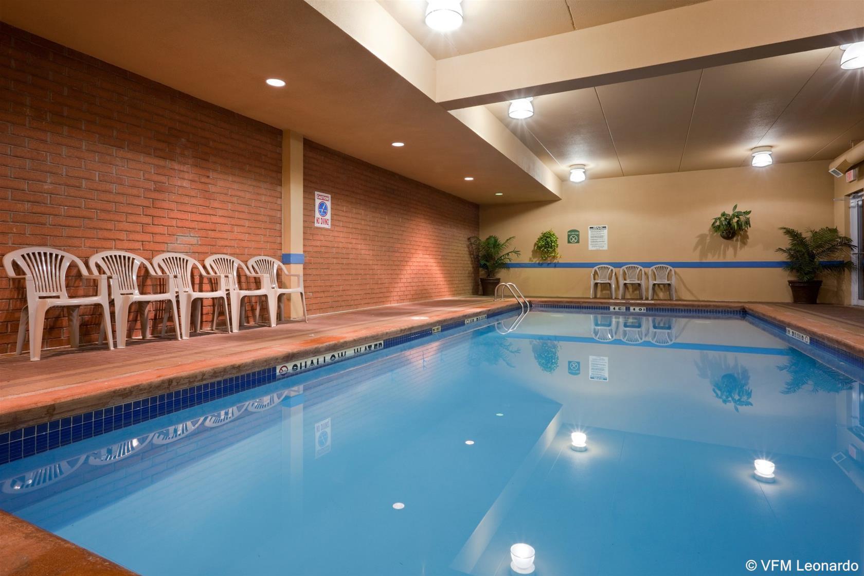 Holiday Inn Express Hotel & Suites 1000 Islands - Gananoque By Ihg Εξωτερικό φωτογραφία