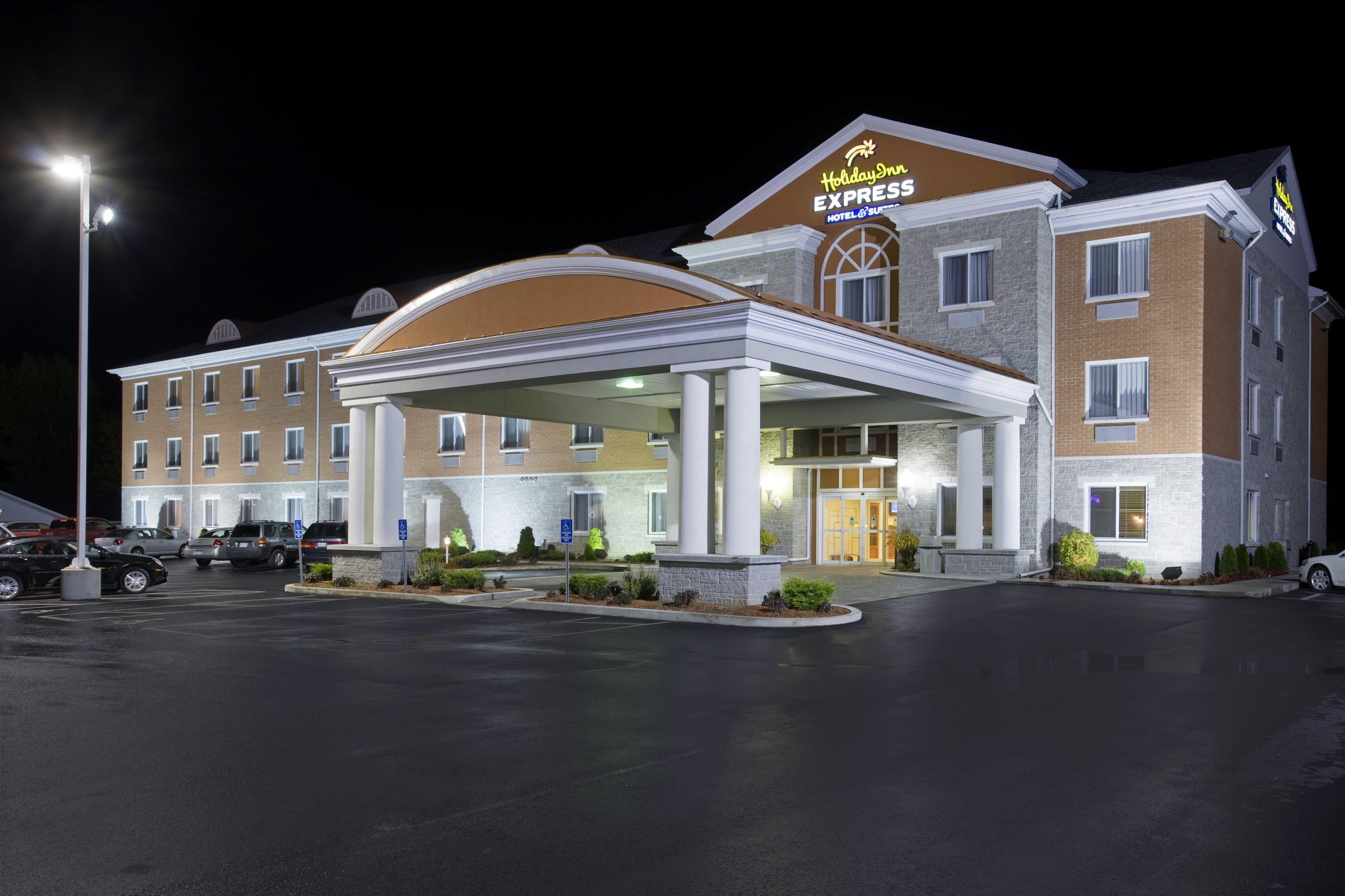 Holiday Inn Express Hotel & Suites 1000 Islands - Gananoque By Ihg Εξωτερικό φωτογραφία