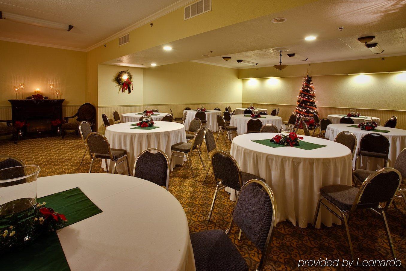 Holiday Inn Express Hotel & Suites 1000 Islands - Gananoque By Ihg Εστιατόριο φωτογραφία